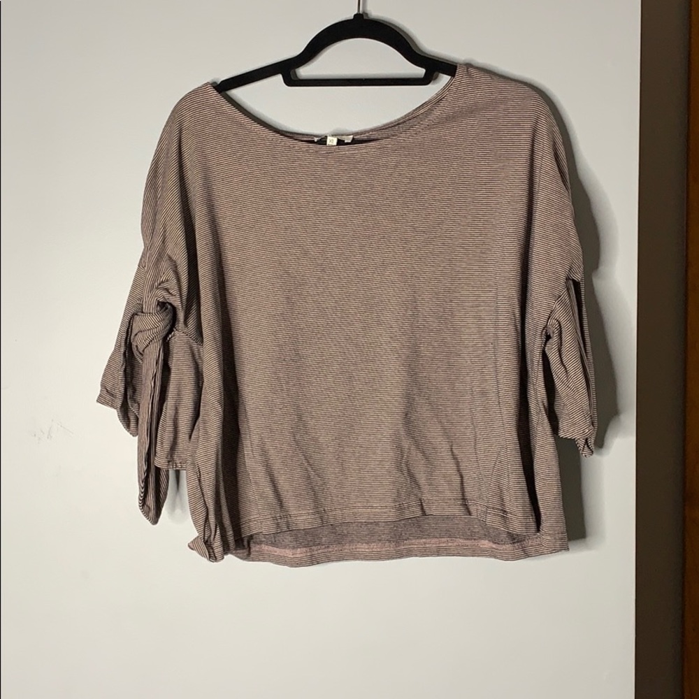 Gray striped blouse mid drift